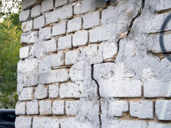 Cracked Brick Wall Repair in Waco